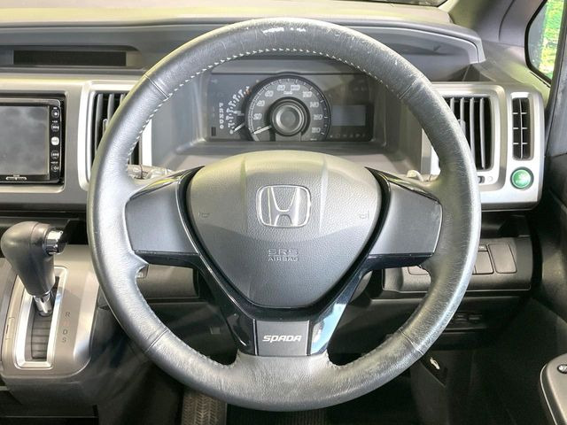 �y�����v�����X�e�A�����O�z�㎿�Ȋv���g�p���邱�ƂŁA��ɂ����������݂ƂĂ��^�]���₷���n���h���ł���