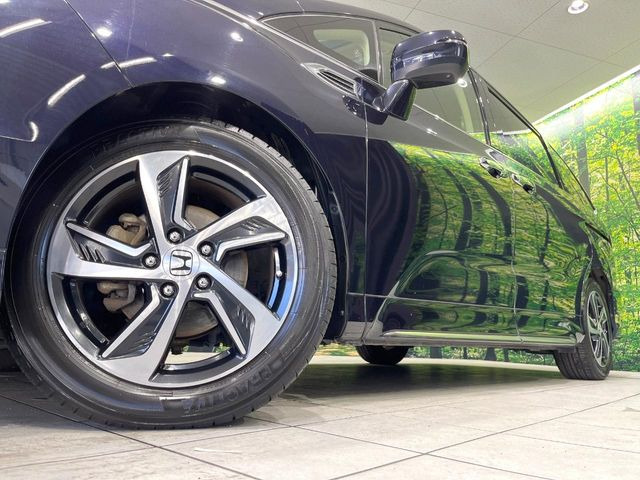 �y����17�C���`�A���~�z�C�[���z�O�ςɃ}�b�`���������A���~�z�C�[���𑕒����Ă���܂��B�e��ЊO�A���~�z�C�[����A�X�^�b�h���X�^�C�����戵�����Ă���܂��B���񂲑��k����������