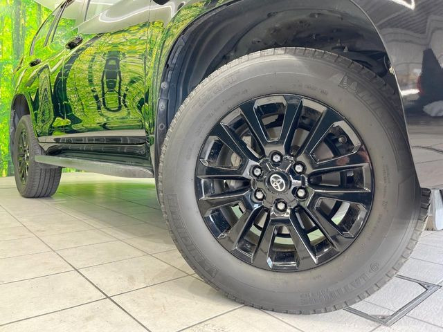 �y����18�C���`�A���~�z�C�[���z�O�ςɃ}�b�`���������A���~�z�C�[���𑕒����Ă���܂��B�e��ЊO�A���~�z�C�[����A�X�^�b�h���X�^�C�����戵�����Ă���܂��B���񂲑��k����������