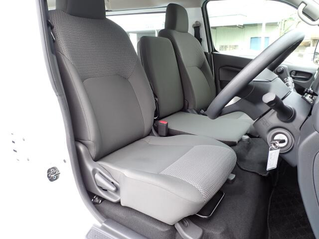 �^�]�Ȃ��傫�ȎC����Ȃ���ԗǍD�ł��B