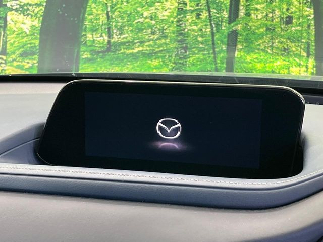 �y8.8�C���`�}�c�_�R�l�N�g�z�ԓ��̕��͋C�Ƀ}�b�`������^�̃f�B�X�v���C�B�X�}�z�ڑ��ł̃i�r�g�p��Bluetooth�Đ����A�l�X�ȋ@�\���y���߂܂��B�����I�ȃ_�C�������삪�\�ŁA�g��������ǍD�ł��B