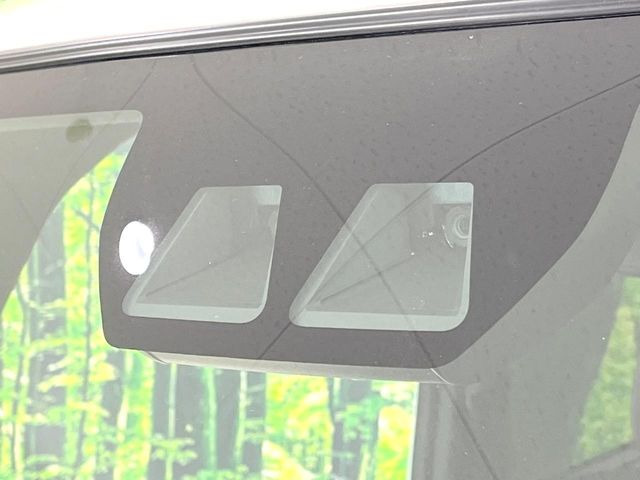 �y�X�}�[�g�A�V�X�g�z���s���ɑO���̎ԗ�����F�����A�Փ˂������Ȏ��͌x��ƃu���[�L�ŏՓˉ���Ɣ�Q�y�����A�V�X�g�B�����S�Ƀh���C�u�����y���݂��������܂��B