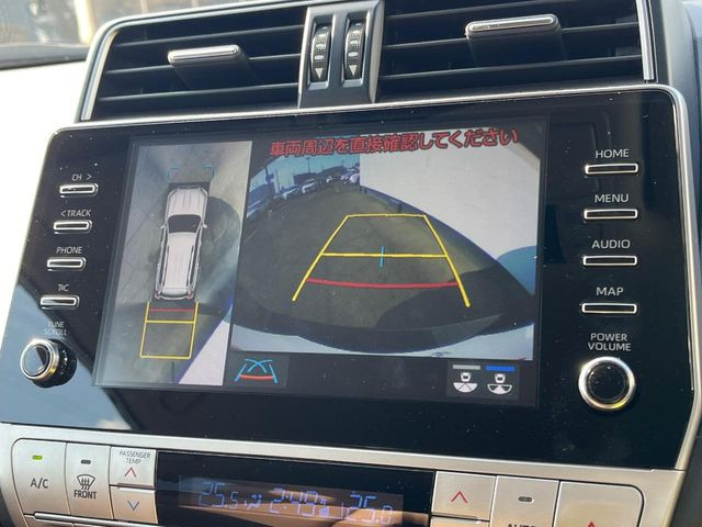 �y�p�m���~�b�N�r���[���j�^�[�z��p�̃J�����ɂ��A�ォ�猩���낵���悤�Ȏ��_��360�x�N���}�̎��͂��m�F���邱�Ƃ��ł��܂������p�������m�F���₷���A�����ꏊ�ł̐؂�Ԃ��⒓�Ԃ��X���[�Y�ɍs���܂��B