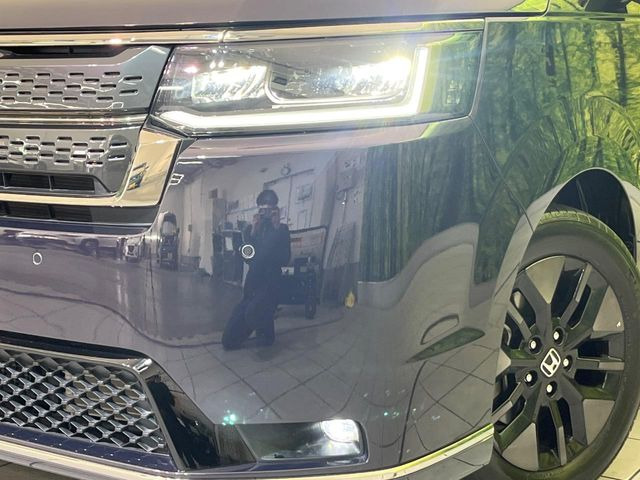 �yLED�w�b�h���C�g�z���V����ԑ��s�����ǍD�Ȏ��E���m�ۂ����S���ĉ^�]�ł��鍂�P�xLED�w�b�h���C�g�𑕔�!�_�����x�������A����d�͂��}�����Ă��܂��B