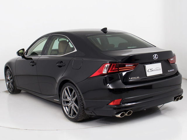 モデリスタ製4本出しマフラーが装着されています!お好みはいかがですか?