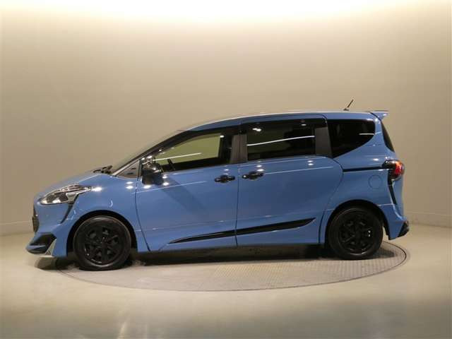 シエンタハイブリッド 1.5 ファンベース G グランパー