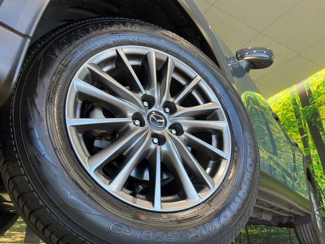 �y����17�C���`�A���~�z�C�[���z�O�ςɃ}�b�`���������A���~�z�C�[���𑕒����Ă���܂��B�e��ЊO�A���~�z�C�[����A�X�^�b�h���X�^�C�����戵�����Ă���܂��B���񂲑��k����������