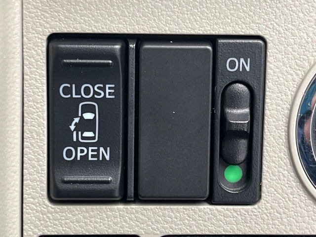 �y�p���[�X���C�h�h�A�z�X�}�[�g�L�[��^�]�Ȃ̃X�C�b�`�ŃX���C�h�h�A�̊J���\���d��������͂����ăh�A���J����K�v�������A���������q�l�ł��A�d���ו��������Ă��鎞�����N�ɊJ���߂ł��܂���