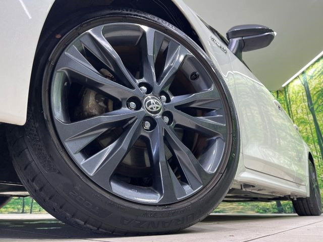 �y����17�C���`�A���~�z�C�[���z�O�ςɃ}�b�`���������A���~�z�C�[���𑕒����Ă���܂��B�e��ЊO�A���~�z�C�[����A�X�^�b�h���X�^�C�����戵�����Ă���܂��B���񂲑��k����������