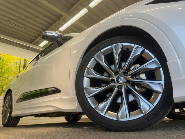 �y����21�C���`�A���~�z�C�[���z�O�ςɃ}�b�`���������A���~�z�C�[���𑕒����Ă���܂��B�e��ЊO�A���~�z�C�[����A�X�^�b�h���X�^�C�����戵�����Ă���܂��B���񂲑��k����������