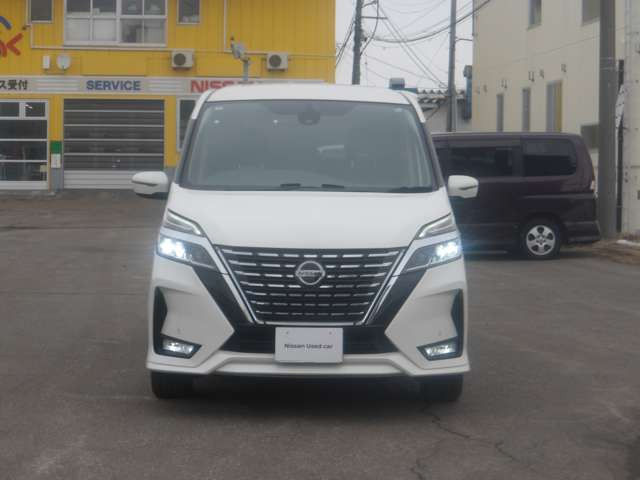 セレナ2.0 ハイウェイスターV 4WD