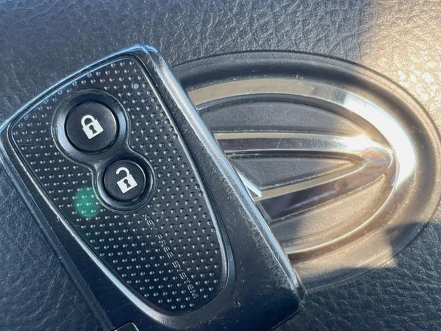 �y�L�[�t���[�V�X�e���z�J�o����|�P�b�g�ɓ��ꂽ�܂܂ł��h�A�̎{���E�������\�ȃX�}�[�g�L�[�𑕔��B�G���W���̃I���E�I�t�����J�M�����o���K�v����������Ƃ��Ă��֗��ł���