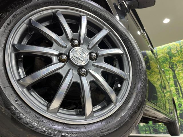 �y����14�C���`�A���~�z�C�[���z�O�ςɃ}�b�`���������A���~�z�C�[���𑕒����Ă���܂��B�e��ЊO�A���~�z�C�[����A�X�^�b�h���X�^�C�����戵�����Ă���܂��B���񂲑��k����������