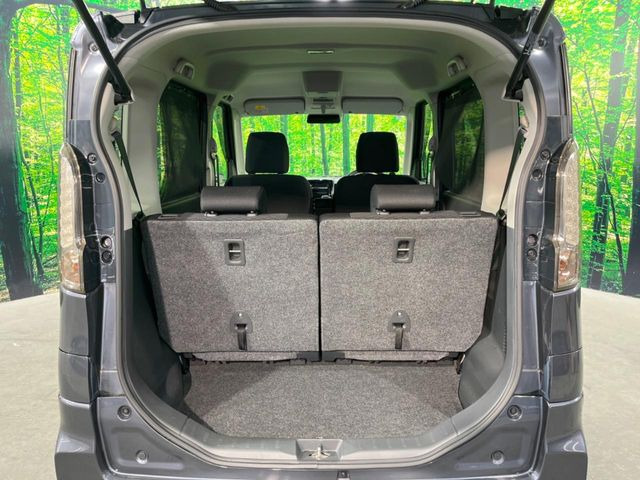 ���i�̂���������ʋ΁A���}���ɏ\���ȉ׎��X�y�[�X���m�ۂ��Ă���܂��B�Z�J���h�V�[�g��|���ƁA�傫�ȉו��̐ύڂ��\�ł���