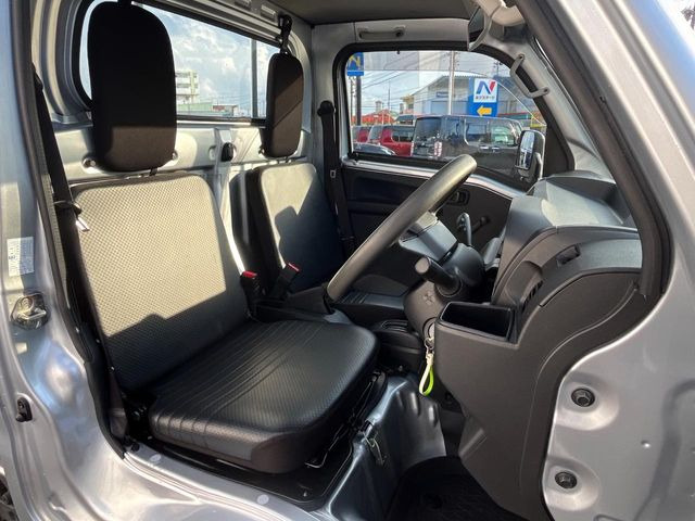 �^�]�ȃV�[�g���͎g�p�������Ȃ��A�ǍD�ȏ�ԂƂȂ��Ă��܂��B���J�Ɏg���Ă������Ƃ��悭�킩��܂��ˁB