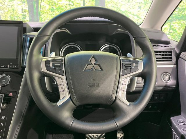 �y�����v�����X�e�A�����O�z�㎿�Ȋv���g�p���邱�ƂŁA��ɂ����������݂ƂĂ��^�]���₷���n���h���ł���