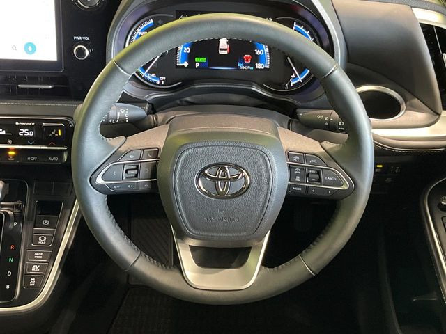 �y�����v�����X�e�A�����O�z�㎿�Ȋv���g�p���邱�ƂŁA��ɂ����������݂ƂĂ��^�]���₷���n���h���ł���