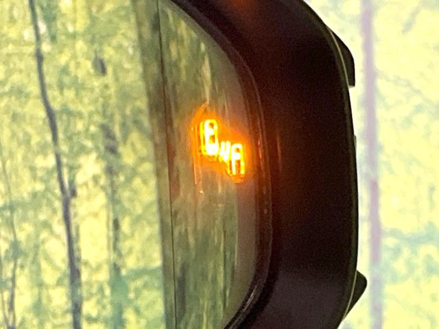 �y�u���C���h�X�|�b�g���j�^�[�z���s���A�h�A�~���[�̎��p�ɂȂ�₷���ӏ��Ɍ㑱�Ԃ��ڋ߂���ƃT�C�h�~���[�̃����Y�Ɍx����\��!�h���C�o�[�ɒ��ӊ��N�����Ă���܂��B