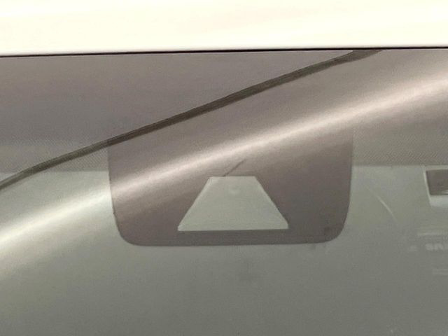 �y�g���^�Z�[�t�e�B�Z���X�z���s���ɑO���̎ԗ�����F�����A�Փ˂������Ȏ��͌x��ƃu���[�L�ŏՓˉ���Ɣ�Q�y�����A�V�X�g�B�����S�Ƀh���C�u�����y���݂��������܂��B