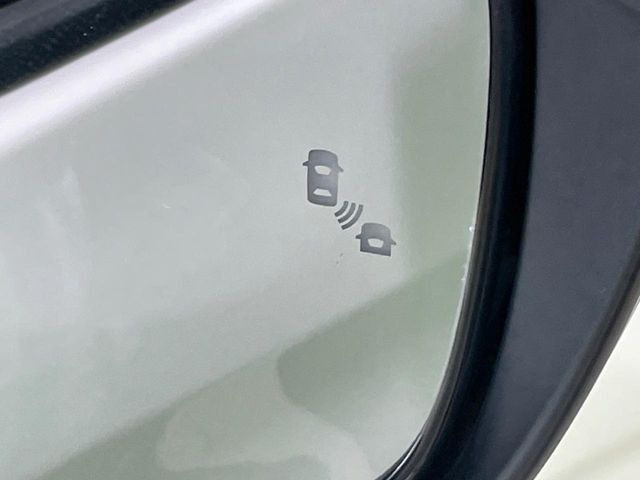 �y������p���m�z���s���A�h�A�~���[�̎��p�ɂȂ�₷���ӏ��Ɍ㑱�Ԃ��ڋ߂���ƃT�C�h�~���[�t�߂Ɍx����\���A�h���C�o�[�ɒ��ӊ��N�����Ă���܂��B