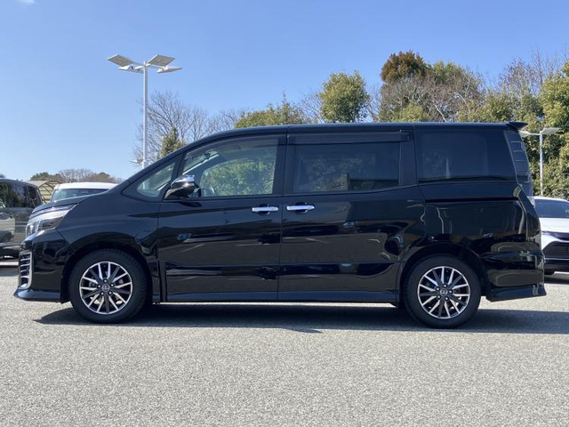 ヴォクシー2.0 ZS 煌II