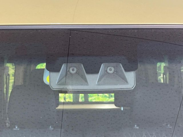 �y�X�}�[�g�A�V�X�g�z���s���ɑO���̎ԗ�����F�����A�Փ˂������Ȏ��͌x��ƃu���[�L�ŏՓˉ���Ɣ�Q�y�����A�V�X�g�B�����S�Ƀh���C�u�����y���݂��������܂��B