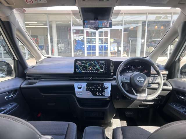 セレナ1.4 e-4ORCE ハイウェイスターV 4WD