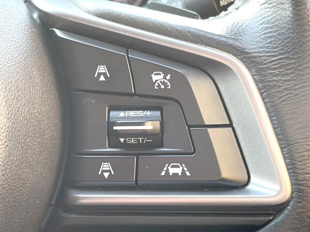 【アイサイト】合計3つの広角・広角カメラ、レーダーを組み合わせ、衝突の危険があるときのブレーキ制御はもちろん、万が一の際にはハンドル制御もサポートします!