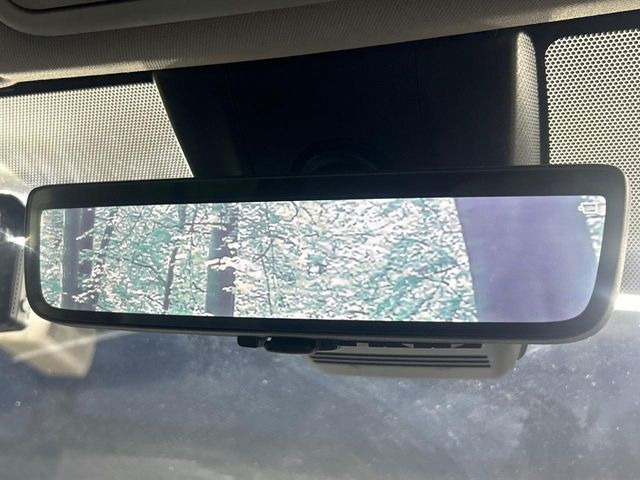 �y�f�W�^���C���i�[�~���[�z��Ȃ̑傫�ȉו��⓯��҂Ō�����m�F���Â炢���ł����S!�J�������B�e�����ԗ�����̉f�������[���~���[���ɕ\���B�N���A�Ȏ��E�ŏ󋵂̊m�F���\�ł�!