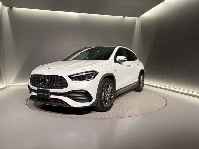 GLAクラスAMG GLA35 4マチック (BSG搭載モデル) 4WD