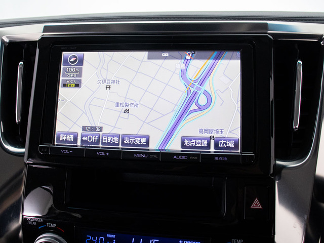 ���e�탁�f�B�A�Ή���CD&DVD�͂������Bluetooth��USB�ȂǂŃX�}�z���ɂ��ڑ��\!