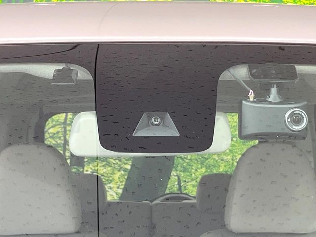 �y�O�He-Assist�z���s���ɑO���̎ԗ�����F�����A�Փ˂������Ȏ��͌x��ƃu���[�L�ŏՓˉ���Ɣ�Q�y�����A�V�X�g�B�����S�Ƀh���C�u�����y���݂��������܂��B