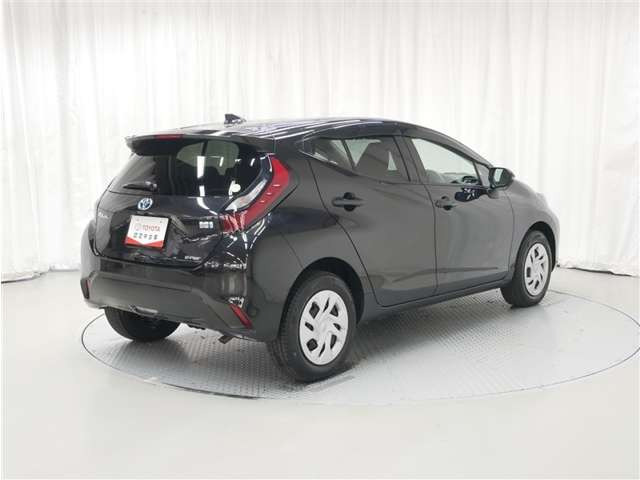 アクア1.5 G E-Four 4WD