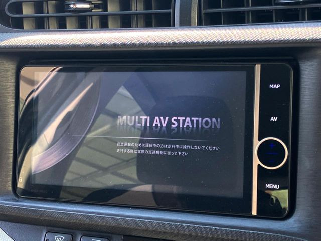 �y�����i�r�z�l�C�̏����i�r�𑕔����Ă���܂��B�i�r�̎g���₷���͂������A�I�[�f�B�I�@�\���[��!�L�����v�◷�s�͂������A�ʋ΂┃�����ȂǕ��i�̃h���C�u���y�����Ȃ�͂���