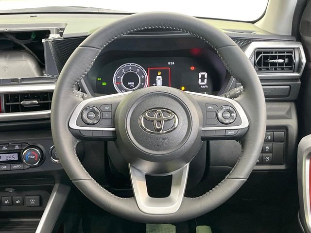 �y�����v�����X�e�A�����O�z�㎿�Ȋv���g�p���邱�ƂŁA��ɂ����������݂ƂĂ��^�]���₷���n���h���ł���