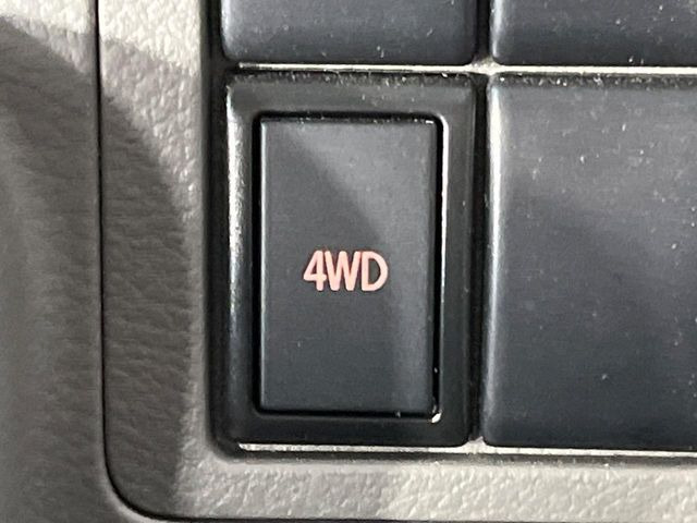 4WD�̂��Ԃł��̂ŁA�ᓹ�ł����S�ł���~��n�n��ɂ��Z�܂��̕��ȊO�ɂ��A�E�B���^�[�X�|�[�c����̕���~��n��֋A�Ȃ����@�������ɂ���������!