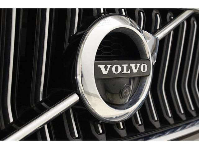 XC40B4 AWD インスクリプション 4WD