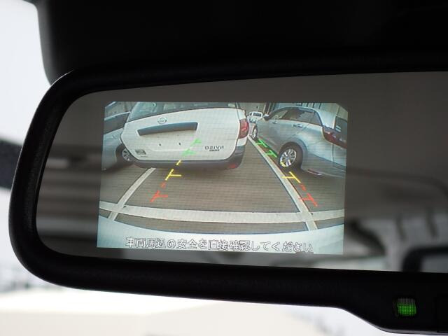 �o�b�N�J���������ڂ��Ă���܂��B