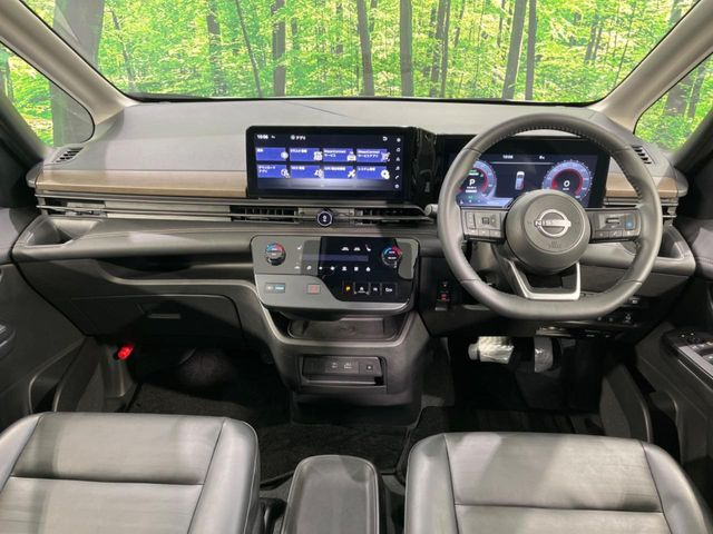 セレナ1.4 e-POWER ハイウェイスターV 90周年記念車