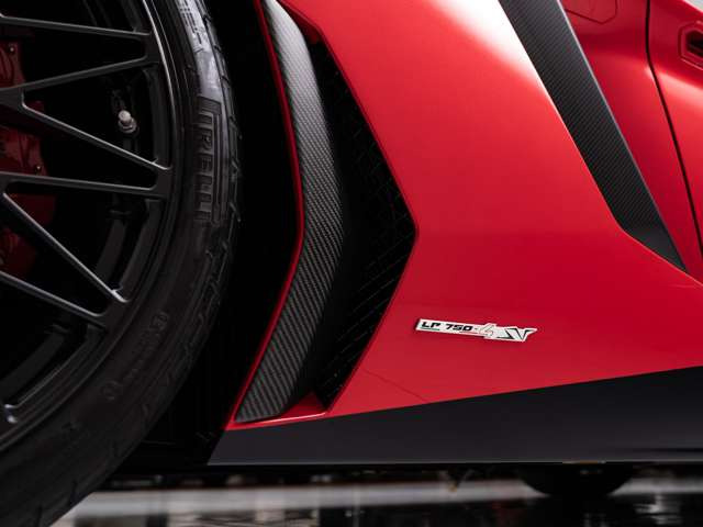 �y �A�y���^�F�蒆�Î� �z���Ђł̎ԗ��m�F�ɉ����A��O�ҋ@��2�Ђ֊Ӓ���˗����A�ԗ���Ԃ��`�F�b�N�B���i���̎��_�Ŗ�����s��������ΑΉ��A���S���Ă��͂��o���邨�Ԃ̏�ԂɎd�グ�܂��B