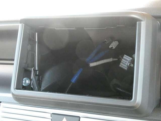 N-VANファン ターボ 4WD