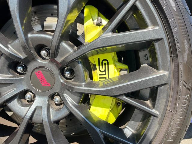 �y�u�����{���L�����p�[�z�n�C�p���[�ԗ��ɂ͋��͂ȃu���[�L���K�{!���E�̃X�[�p�[�J�[�ɂ��̗p�����C�^���A�̍������[�J�[�u�u�����{�v�𑕒�!�F�N�₩�ȃL�����p�[���X�|�[�e�B�Ȉ�ۂ��������Ă܂���