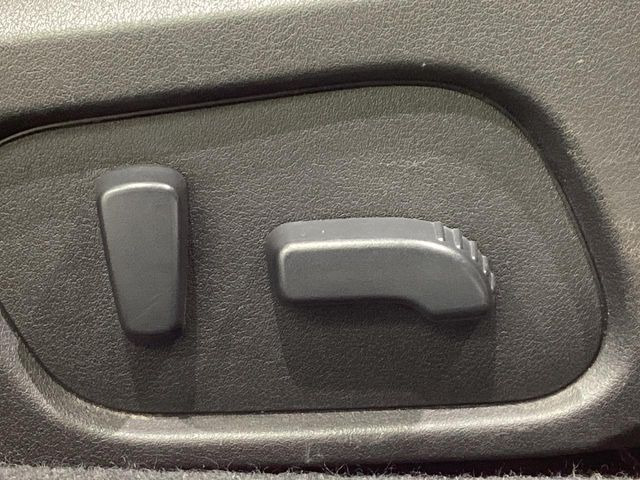 �y�p���[�V�[�g�z�X�C�b�`��ŊȒP�ɃV�[�g�̔��������\!�d��������͂�����܂���!���K�ȃV�[�g�|�W�V�����ɃZ�b�g���āA���K�ȃh���C�u�����y���݂��������B