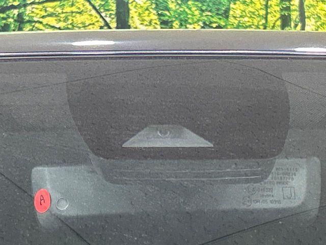 �y�g���^�Z�[�t�e�B�Z���X�z���s���ɑO���̎ԗ�����F�����A�Փ˂������Ȏ��͌x��ƃu���[�L�ŏՓˉ���Ɣ�Q�y�����A�V�X�g�B�����S�Ƀh���C�u�����y���݂��������܂��B