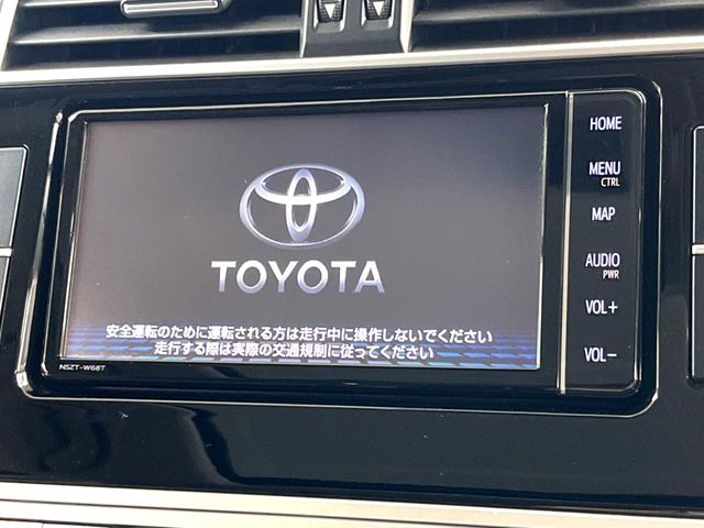 �y�����i�r�z�l�C�̏����i�r�𑕔����Ă���܂��B�i�r�̎g���₷���͂������A�I�[�f�B�I�@�\���[��!�L�����v�◷�s�͂������A�ʋ΂┃�����ȂǕ��i�̃h���C�u���y�����Ȃ�͂���