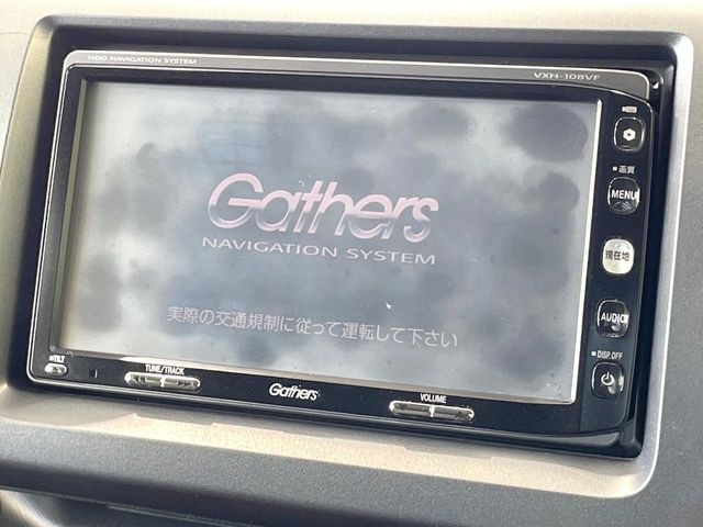 �y�����i�r�z�l�C�̏����i�r�𑕔����Ă���܂��B�i�r�̎g���₷���͂������A�I�[�f�B�I�@�\���[��!�L�����v�◷�s�͂������A�ʋ΂┃�����ȂǕ��i�̃h���C�u���y�����Ȃ�͂���