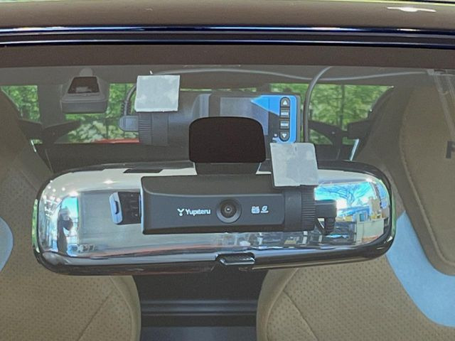 【ドライブレコーダー】ドライブレコーダー装備!走行中はもちろん、あおり運転や事故に遭遇した際、映像で記録し、万一のリスクに備えます。※記録用SDカードはお客様ご自身でご準備いただく必要があります。