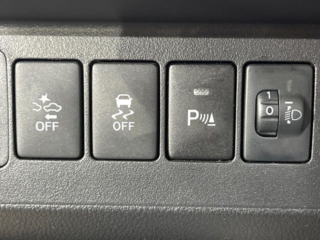 �y������h�~���u�z�ԗ��̉���������m����ƁA�����I�Ɏԗ��̐i�s������ۂ悤�Ɏԗ��𐧌䂵�܂��B�J�̓��ȂǊ���₷���H�ʏ󋵂ł����S�ȉ^�]���\�ł��B