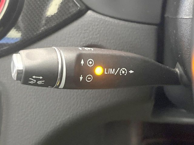 ���f�B�X�g���j�b�N�v���X:�s�s�A�x�O�A�������H�Ȃǂ̑��s���ɁA�X�e���I�}���`�p�[�p�X�J�����ƃ��[�_�[�Z���T�[�ɂ��A�O���Ԃ�F�����đ��x�ɉ������Ԋԋ������ێ����鎟����̃N���R��!