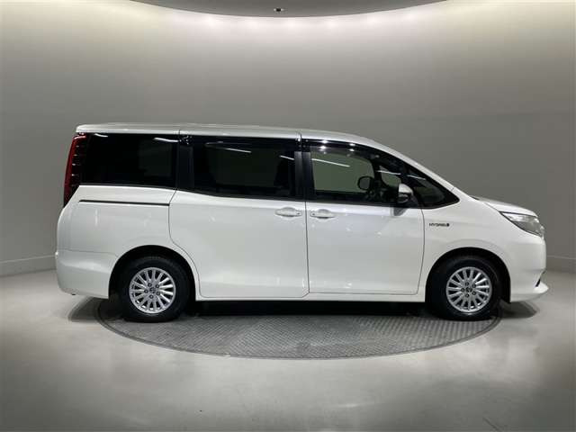 ノア1.8 ハイブリッド G